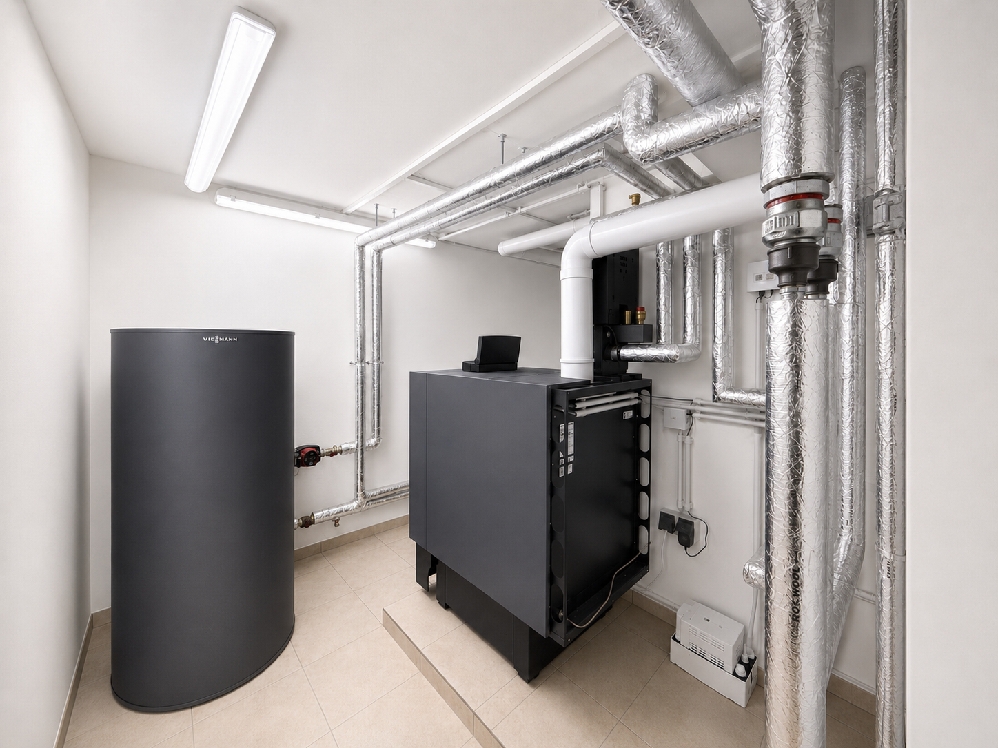 Viessmann Vitoladens 300-C aus einer weiteren Ansicht